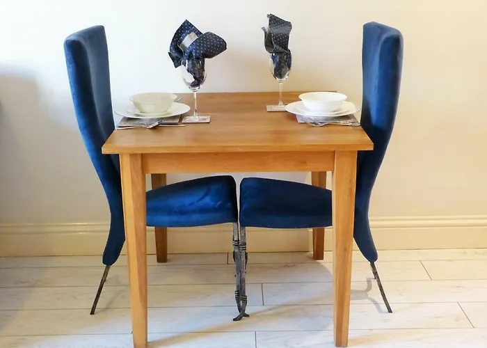 Hotel Monks Retreat *