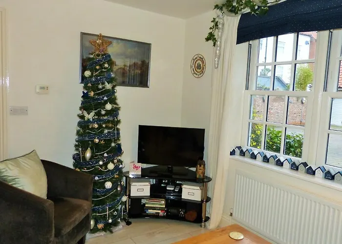 Monks Retreat Hotel *